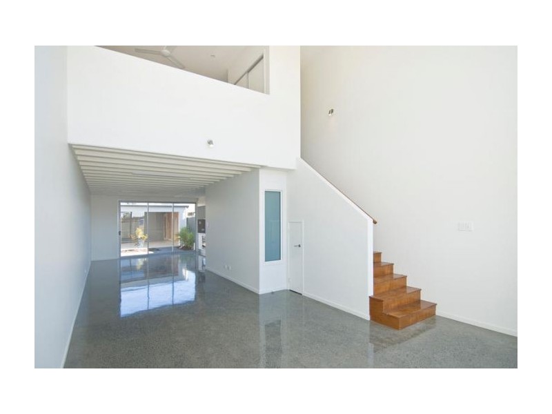 52 Southbay Drive, Varsity Lakes QLD 4227