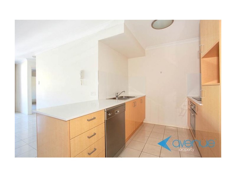 8/8 Catherine Street, Woolloongabba QLD 4102
