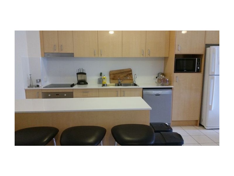 4/8 Catherine Street, Woolloongabba QLD 4102