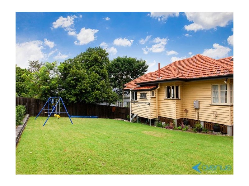 10 Brinawa St, Camp Hill QLD 4152