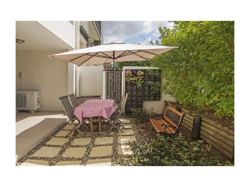 35 Hamilton Road, Moorooka QLD 4105