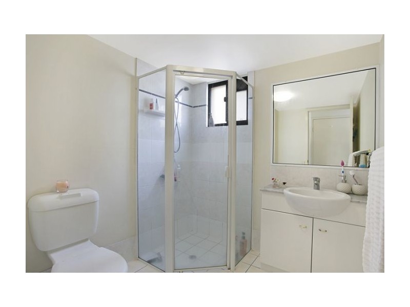 55 Harries Road, Coorparoo QLD 4151