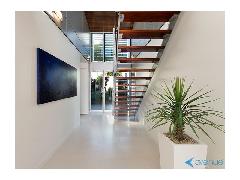 28 Staveley Close, Sinnamon Park QLD 4073