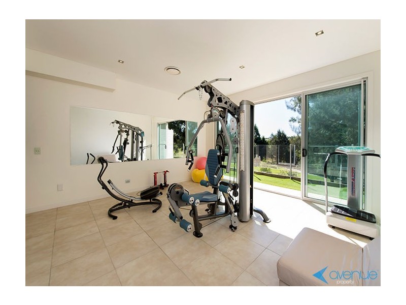 28 Staveley Close, Sinnamon Park QLD 4073