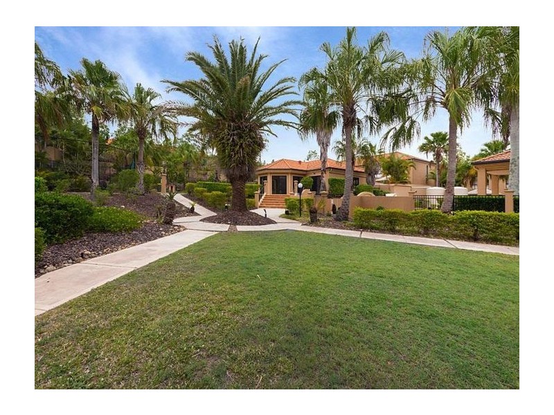 99 Oldfield Road, Sinnamon Park QLD 4073