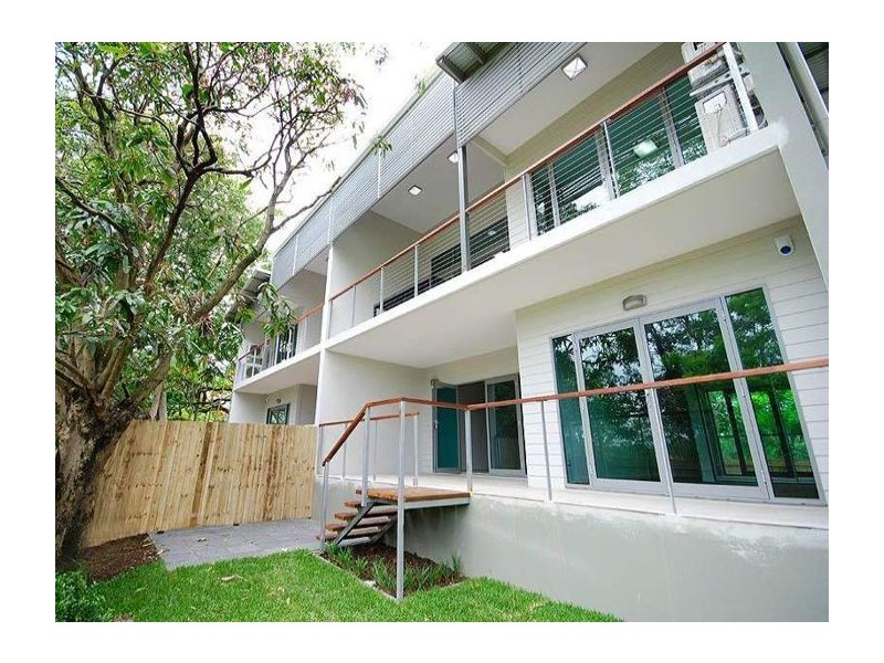 2/153 Fairfield Road, Fairfield QLD 4103