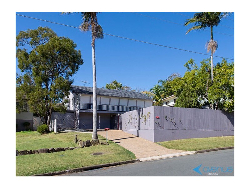 11 Loombah Crescent, Ferny Hills QLD 4055