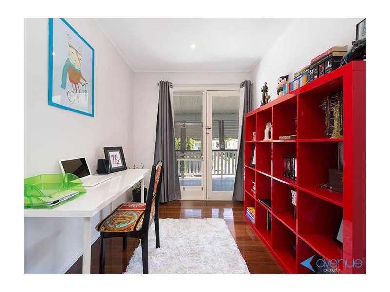 11 Loombah Crescent, Ferny Hills QLD 4055