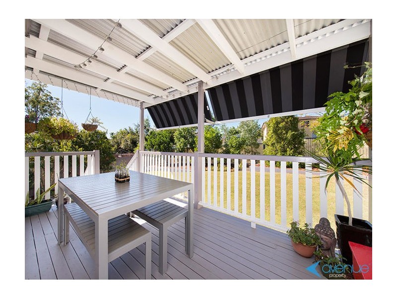 11 Loombah Crescent, Ferny Hills QLD 4055