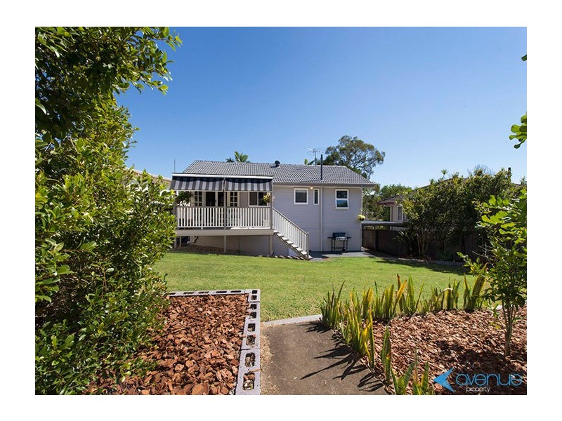 11 Loombah Crescent, Ferny Hills QLD 4055