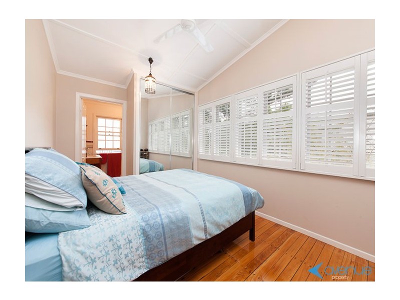 61 Turner Avenue, Fairfield QLD 4103