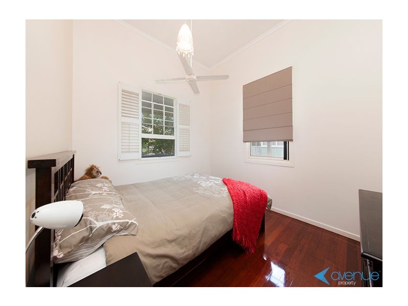 61 Turner Avenue, Fairfield QLD 4103