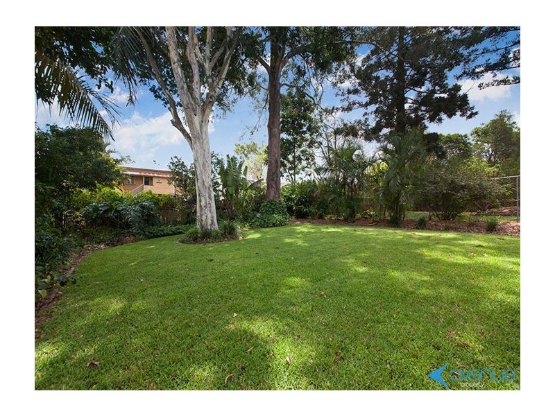 61 Turner Avenue, Fairfield QLD 4103