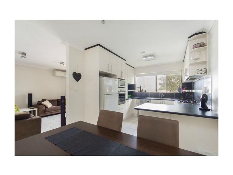 6/12 Carl Street, Woolloongabba QLD 4102