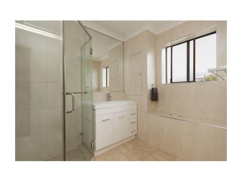 6/12 Carl Street, Woolloongabba QLD 4102