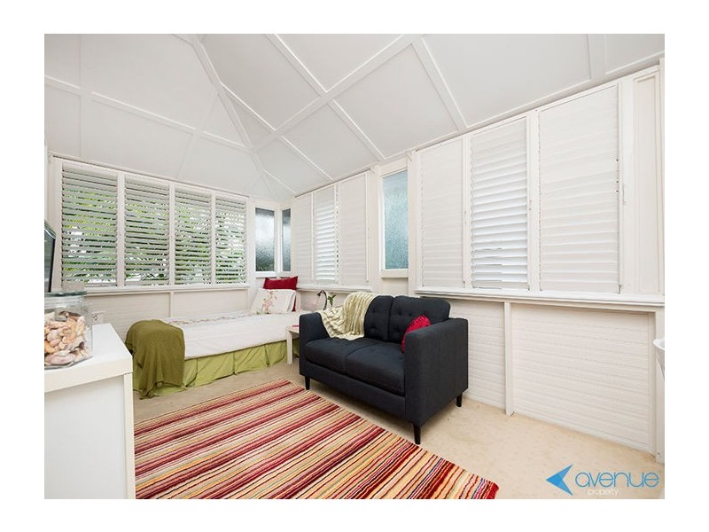 73 Victoria Terrace, Greenslopes QLD 4120