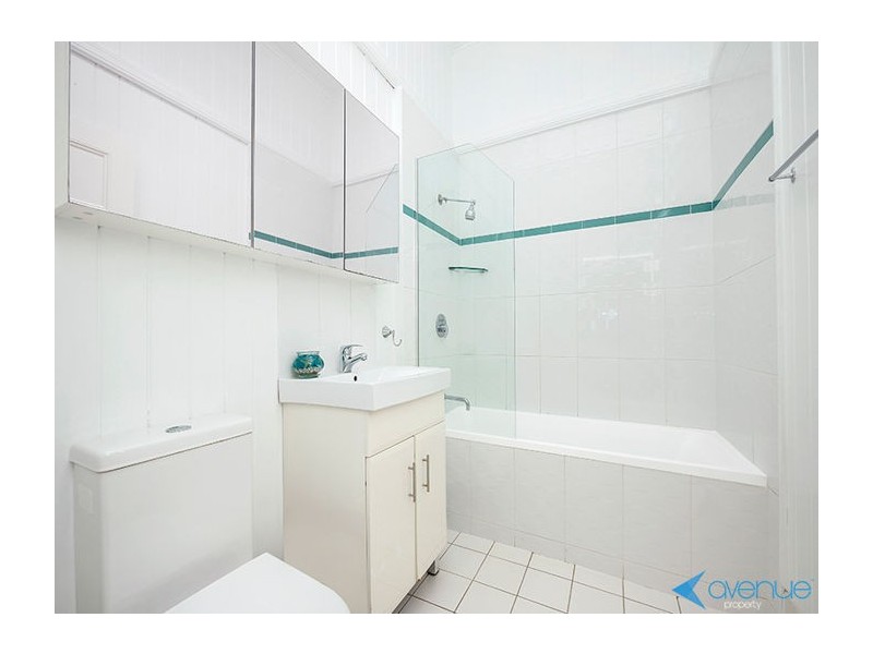 73 Victoria Terrace, Greenslopes QLD 4120