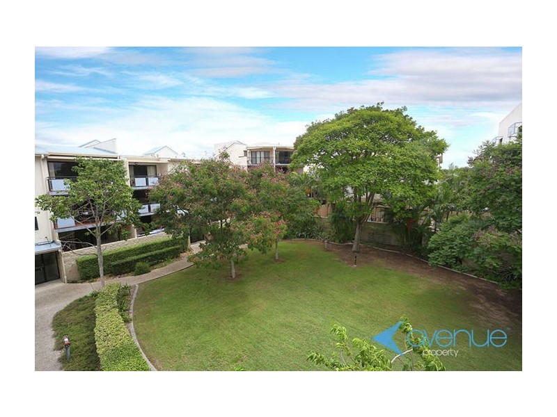 74/55 Harries Road, Coorparoo QLD 4151
