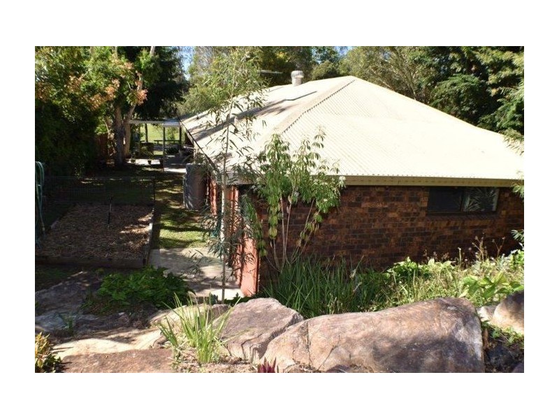 103 Blackberry Street, Mansfield QLD 4122