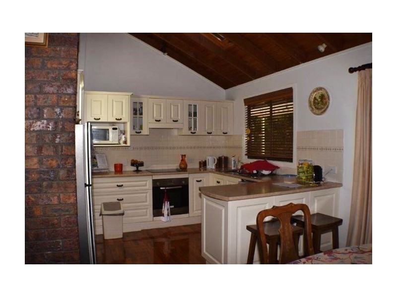 103 Blackberry Street, Mansfield QLD 4122