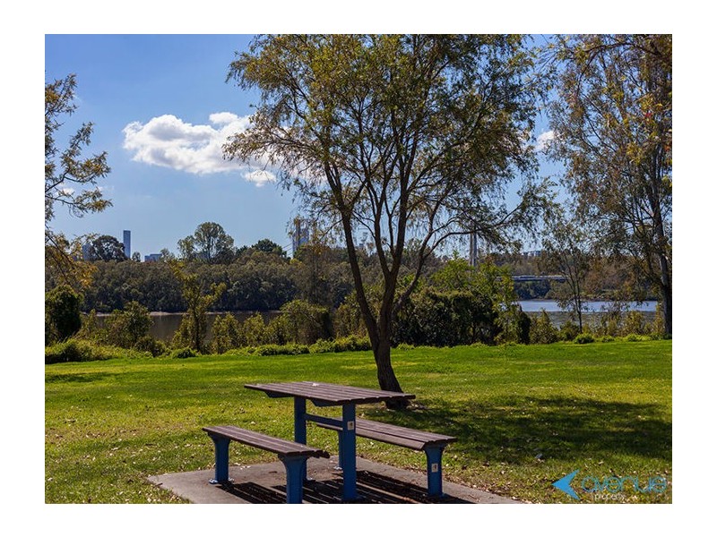 23 Turner Avenue, Fairfield QLD 4103