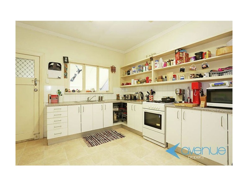 28 Black Street, Yeerongpilly QLD 4105