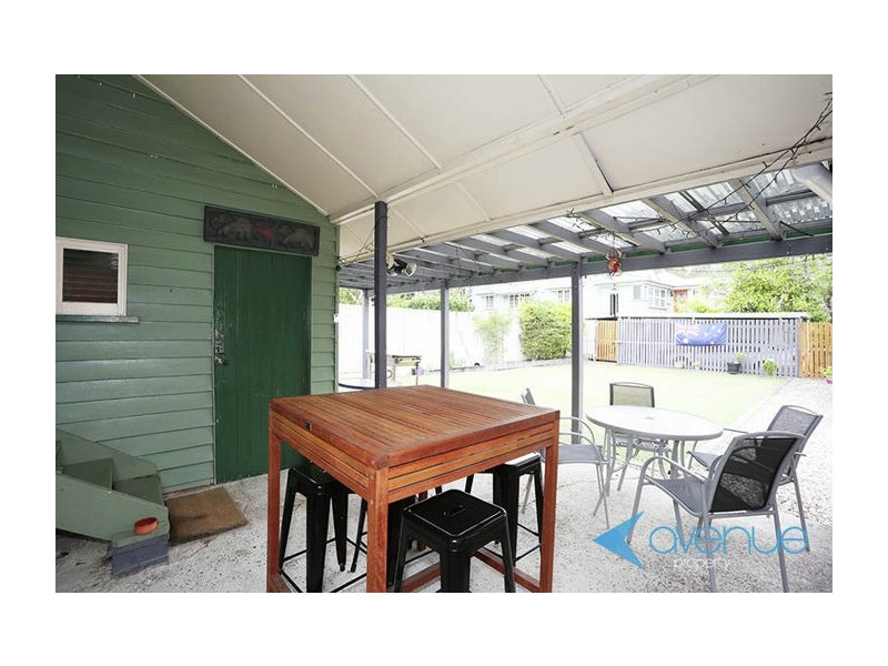 28 Black Street, Yeerongpilly QLD 4105