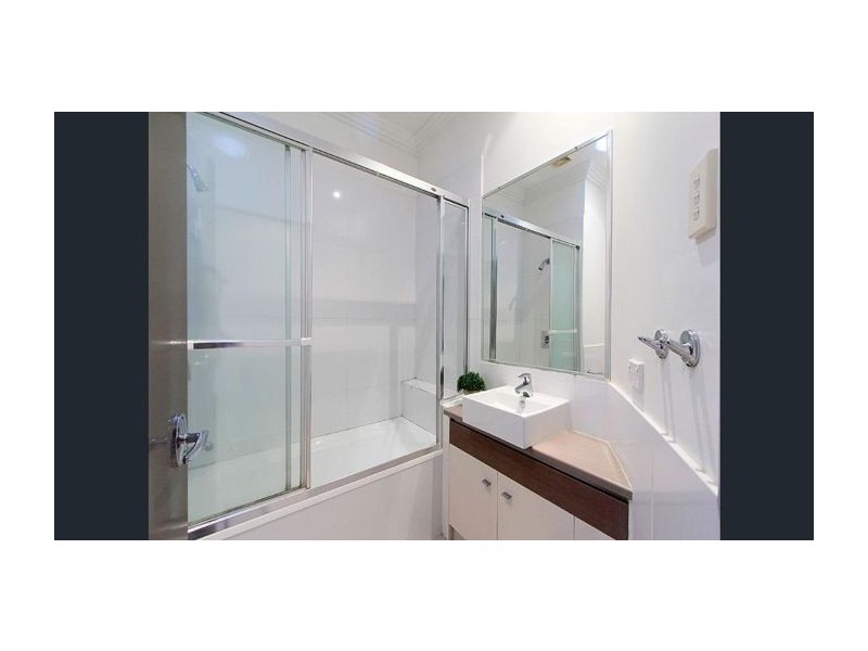 5/26 Lambert Rd, Indooroopilly QLD 4068