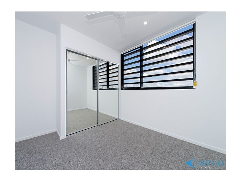 1107/24 Wolseley Street, Woolloongabba QLD 4102