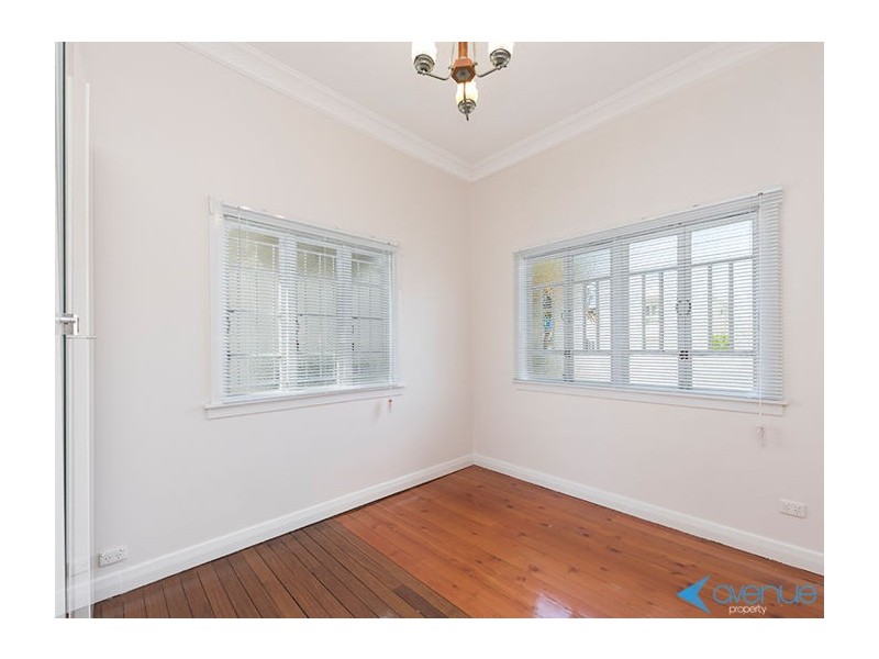 15 Pine Street, Wynnum QLD 4178