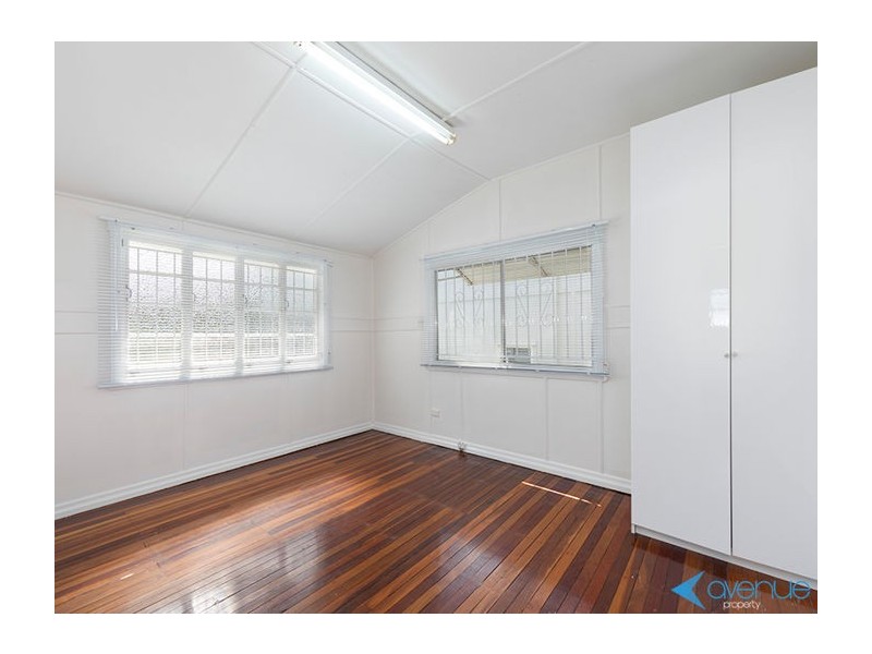 15 Pine Street, Wynnum QLD 4178