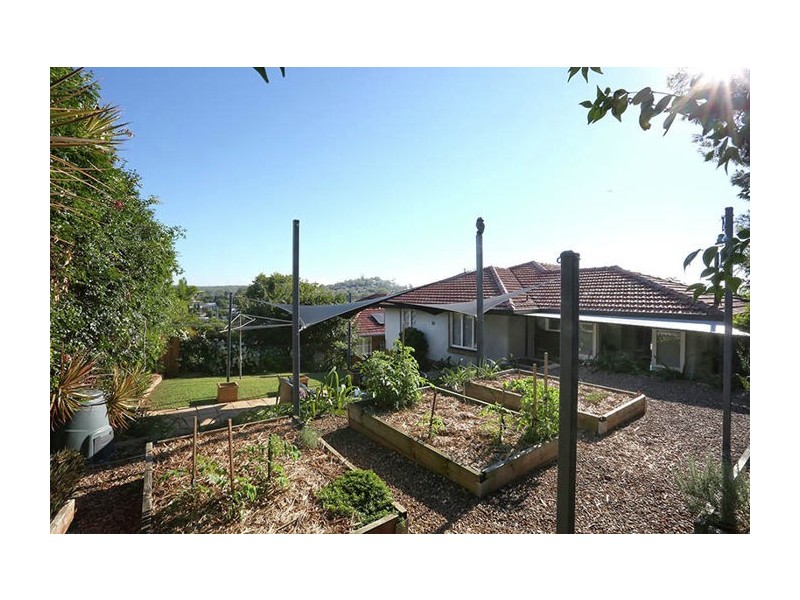 21 Thelma Street, Mount Gravatt East QLD 4122