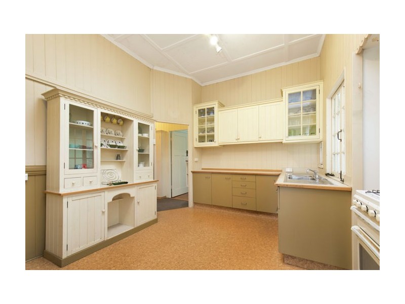 2 Piers Street, Moorooka QLD 4105