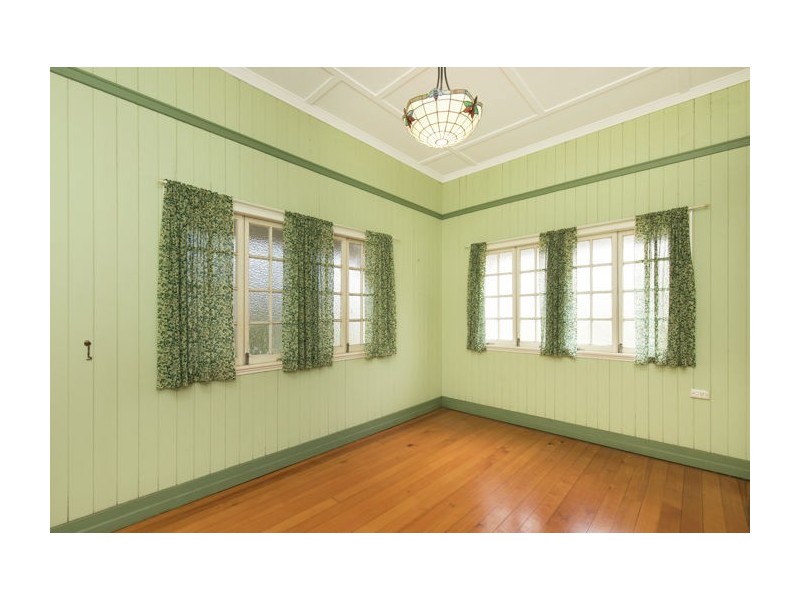 2 Piers Street, Moorooka QLD 4105