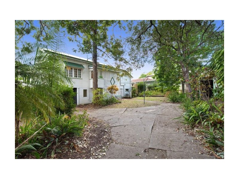 2 Piers Street, Moorooka QLD 4105