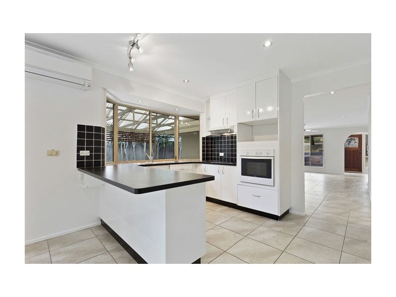 10 Valley View Street, Burnside QLD 4560