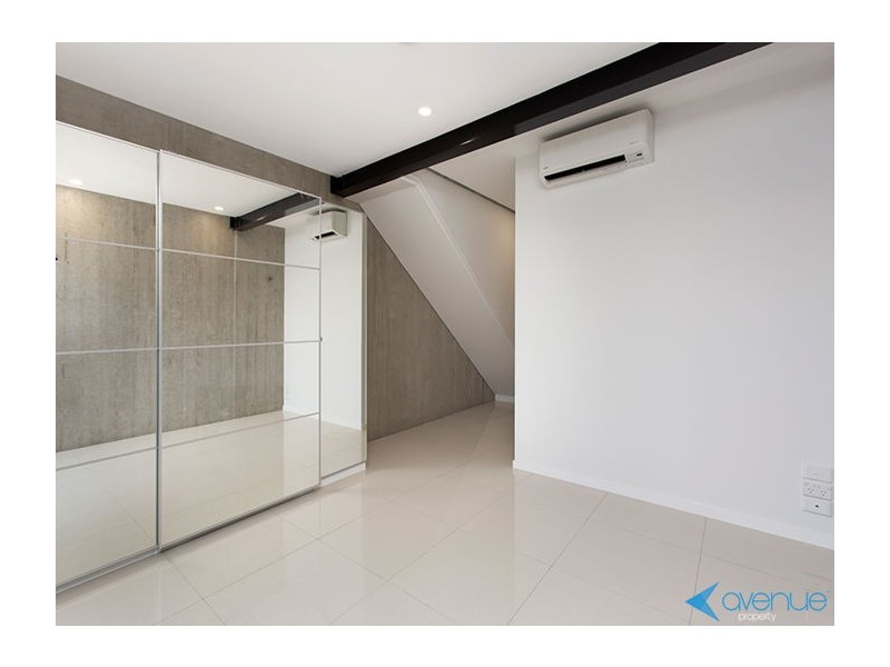 14 Eighth Avenue, Coorparoo QLD 4151