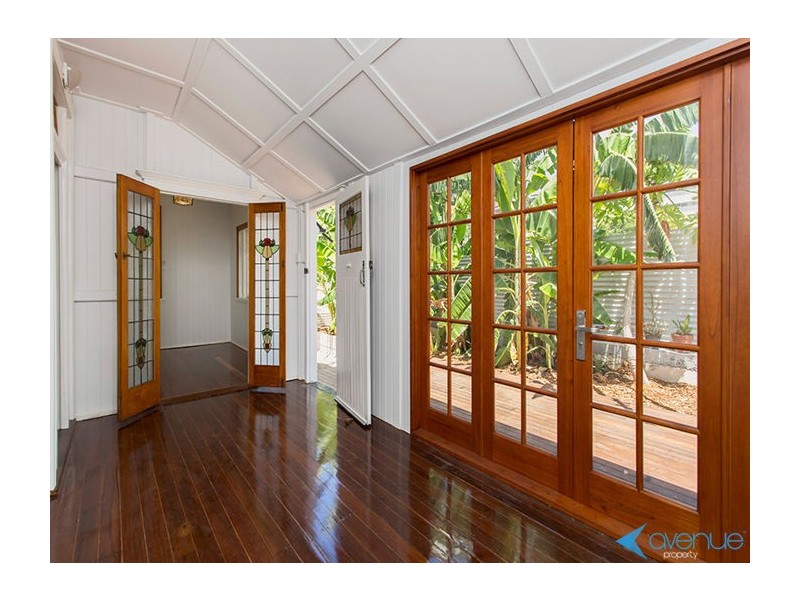 12 Eighth Avenue, Coorparoo QLD 4151