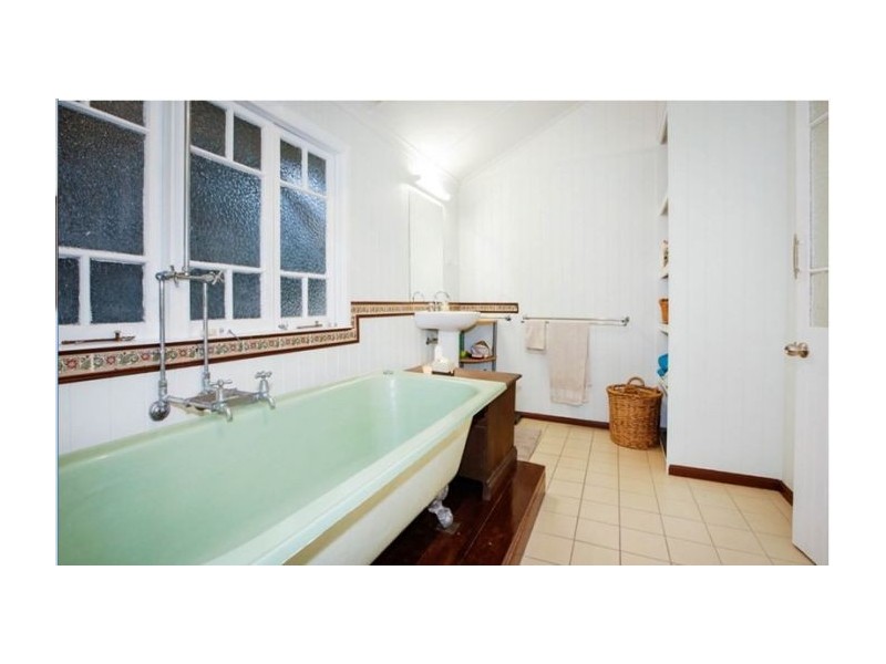 19 Cook Street, North Ward QLD 4810