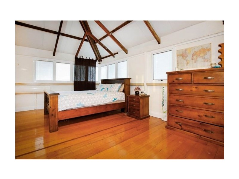 19 Cook Street, North Ward QLD 4810