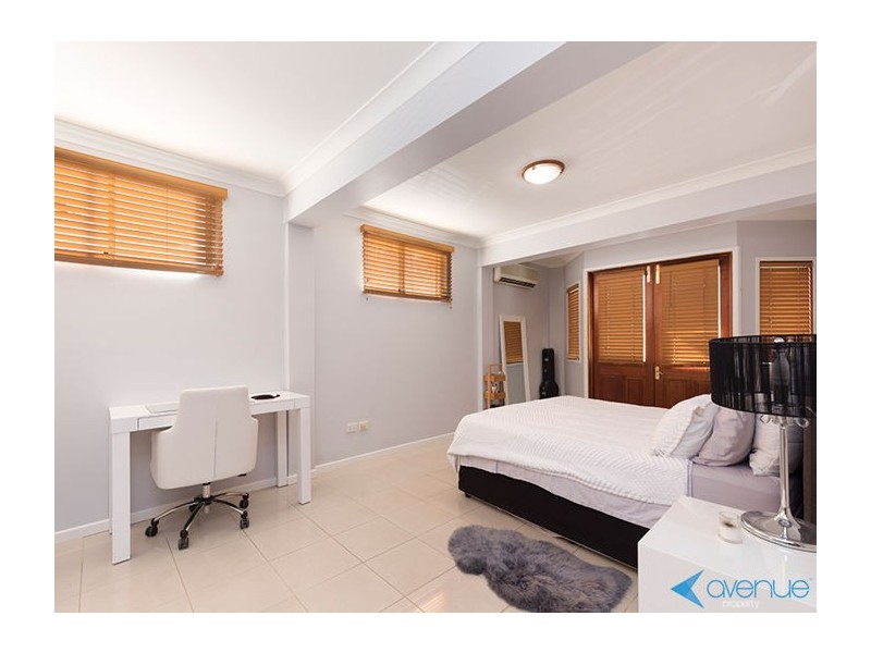 72 Hawthorne Street, Woolloongabba QLD 4102