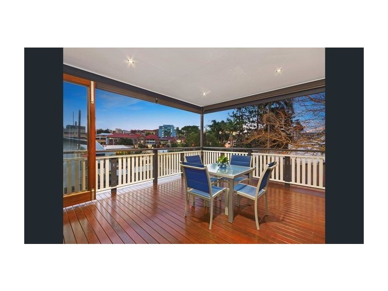 16 Catherine Street, Woolloongabba QLD 4102