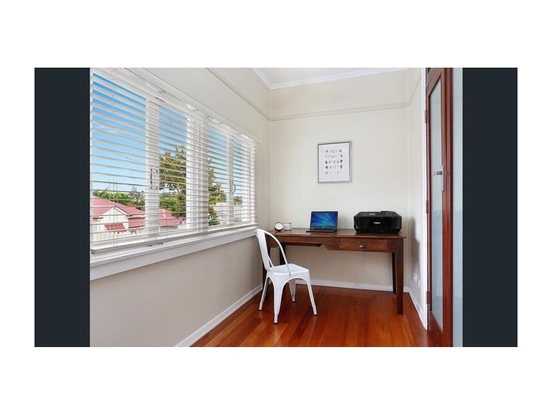 16 Catherine Street, Woolloongabba QLD 4102