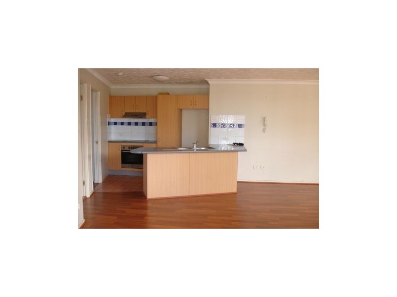 12 239-249 Shafston Avenue, Kangaroo Point QLD 4169