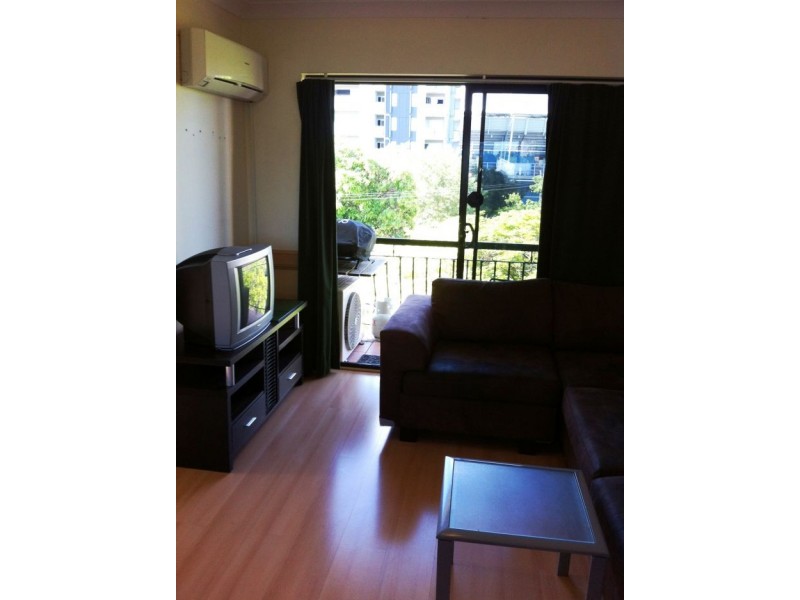 60 Linton Street, Kangaroo Point QLD 4169