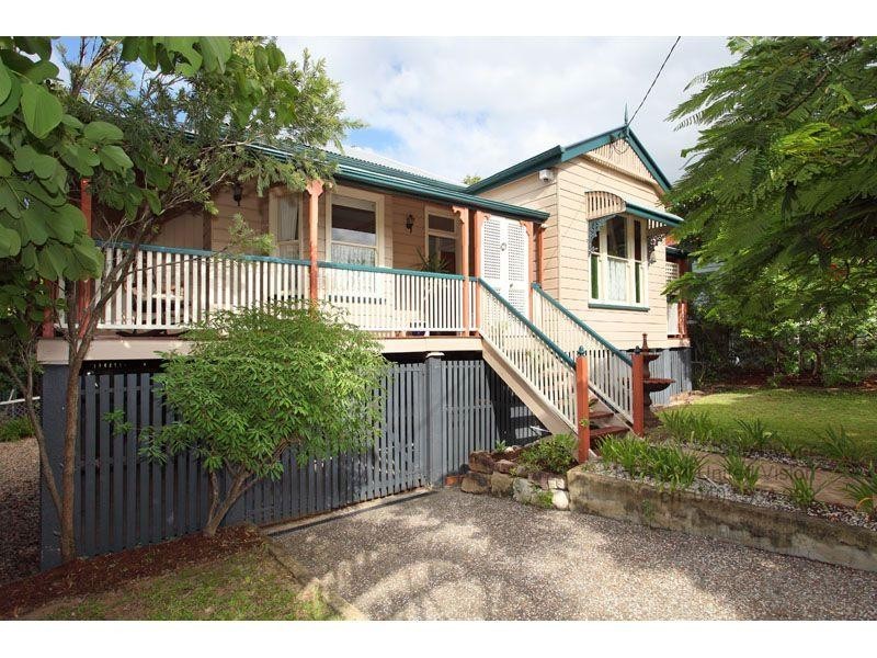 28 Shakespeare Street, Coorparoo QLD 4151