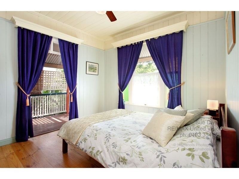 28 Shakespeare Street, Coorparoo QLD 4151