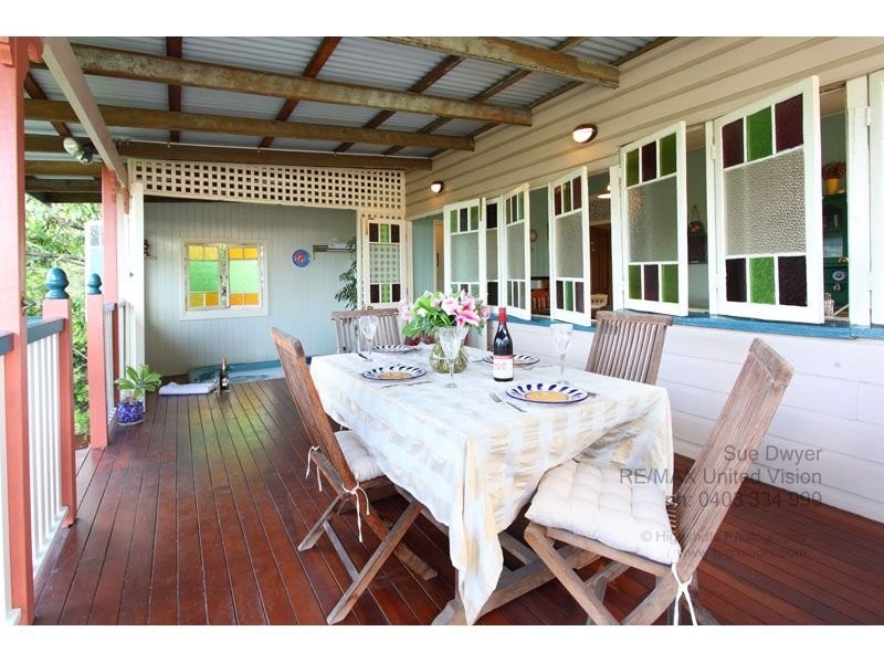 28 Shakespeare Street, Coorparoo QLD 4151