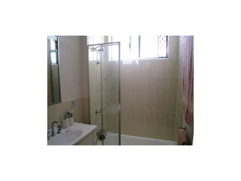 1/19 Woodhill Ave, Coorparoo QLD 4151