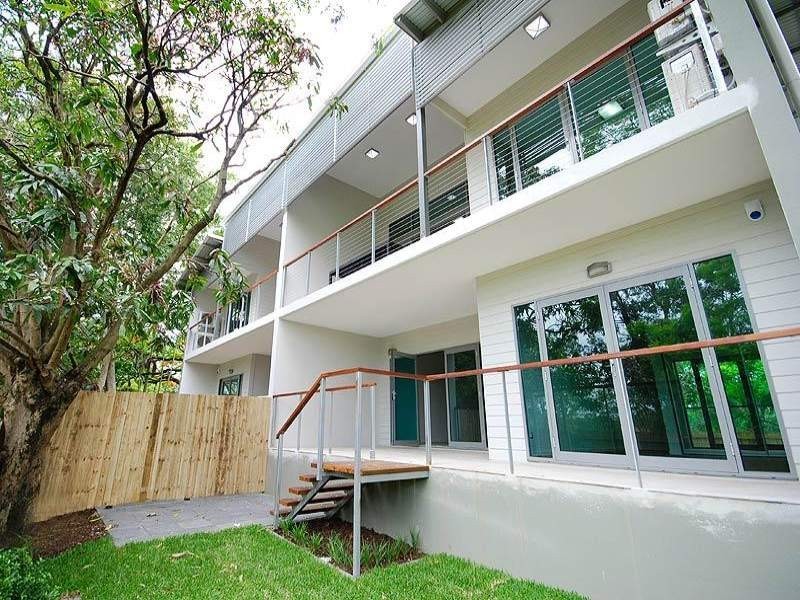 2/153 Fairfield Rd, Fairfield QLD 4103